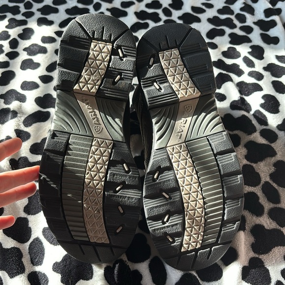 ARRIAT WOMENS BOOTS 6.5 - Picture 7 of 10